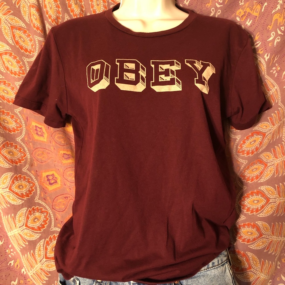 maroon obey tee!